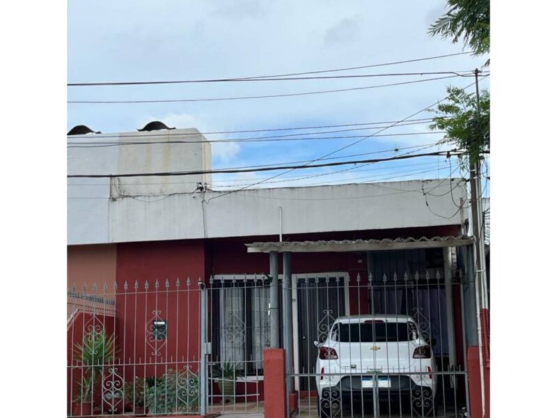 Casa de 2 dormitorios en Amorín 2220