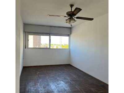 Apartamento en Montevideo: Edificio 19 de Abril